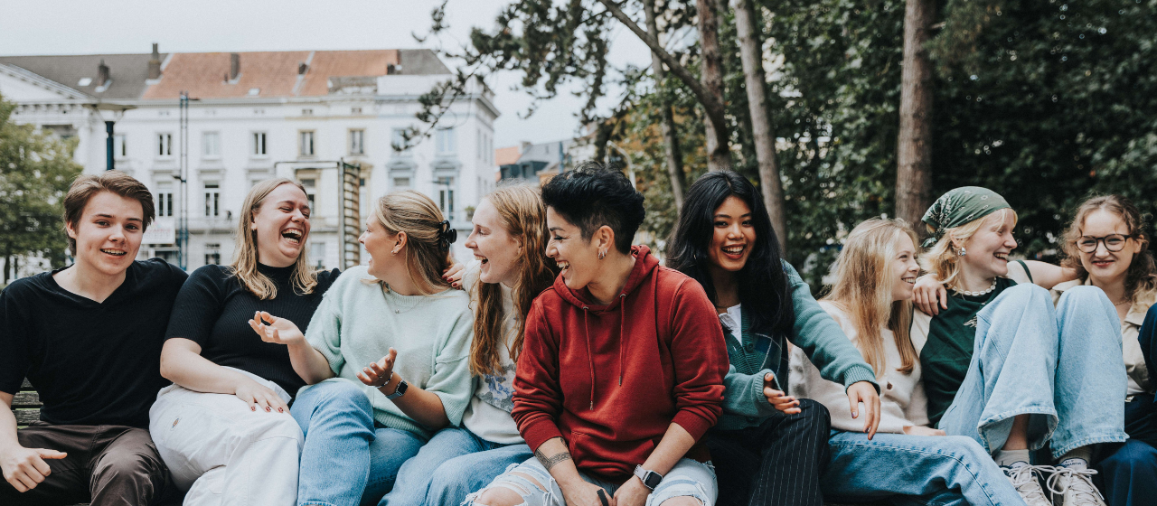 enkele blije studenten